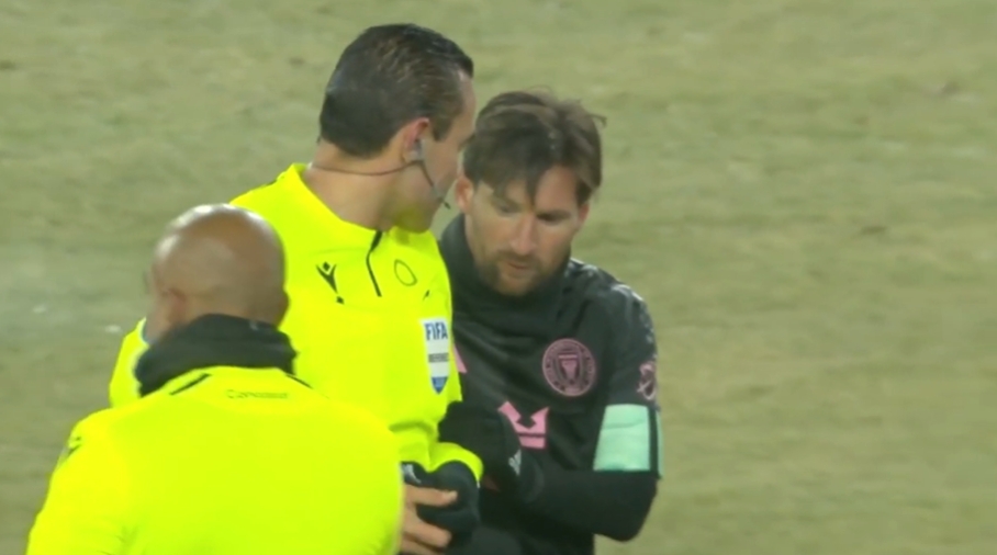  賽后向梅西要簽名！ESPN：墨西哥裁判被停哨半年，再犯無限期停哨
