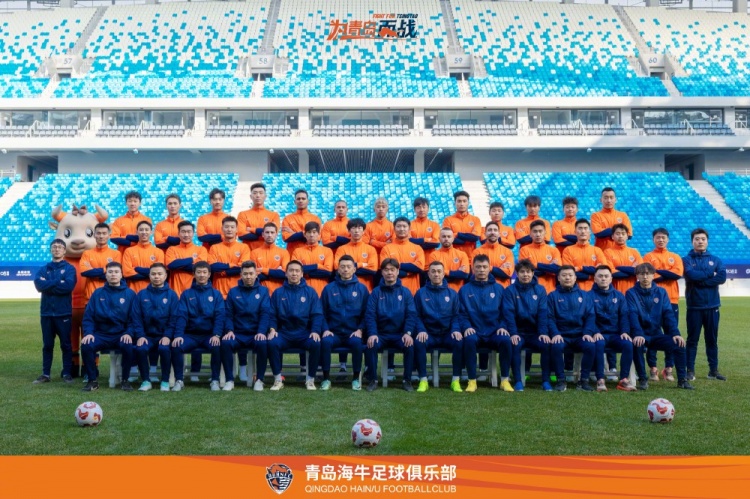  青島海牛一線隊(duì)名單：老將鄭龍、薩里奇坐鎮(zhèn)，金洋洋等新援在列