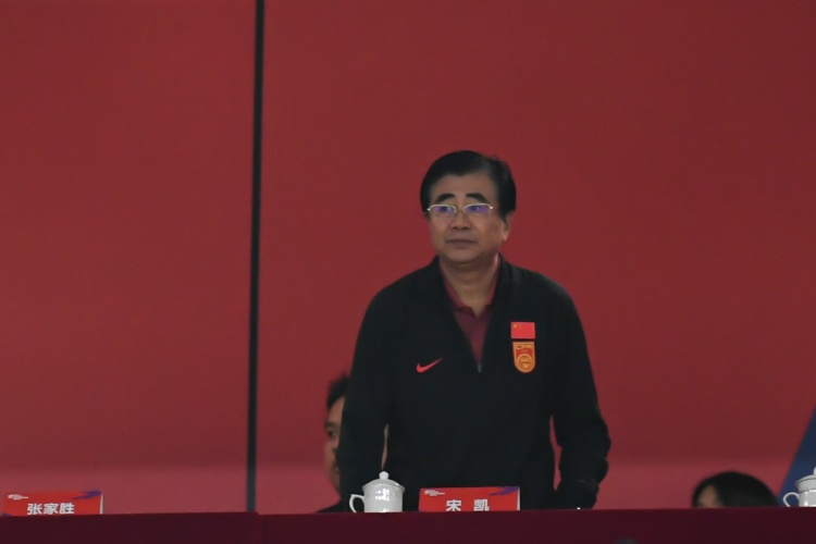  北青體育：宋凱、許基仁探班U20國青，將全程陪伴征戰(zhàn)U20亞洲杯